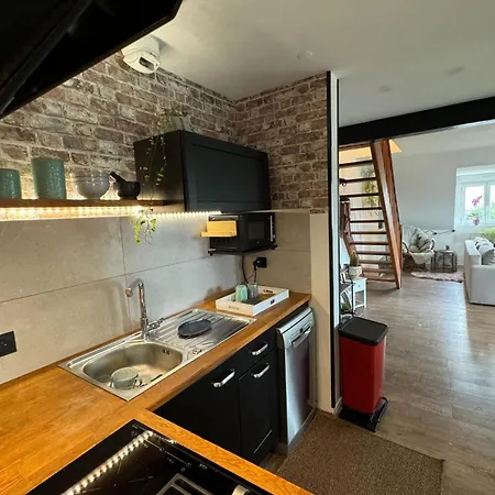 Spacious Duplex In The Heart Of Apartamento Caen